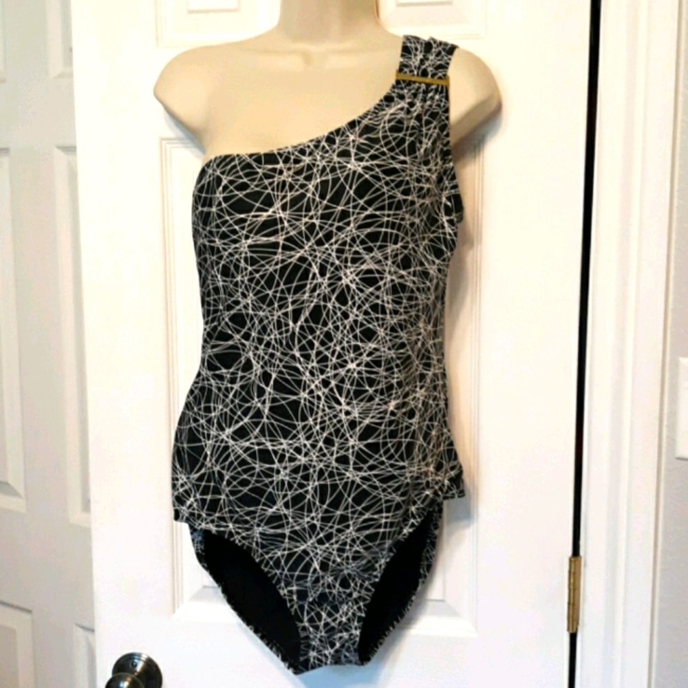 One Shoulder Swimsuit
